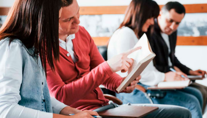 Actualización Académica En La Evaluación Una Instancia Privilegiada Para El Aprendizaje